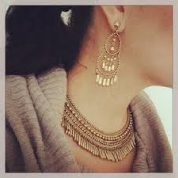 :: Stella & Dot Gold Tansy Fringe Collar Necklace - Picture 6 of 9